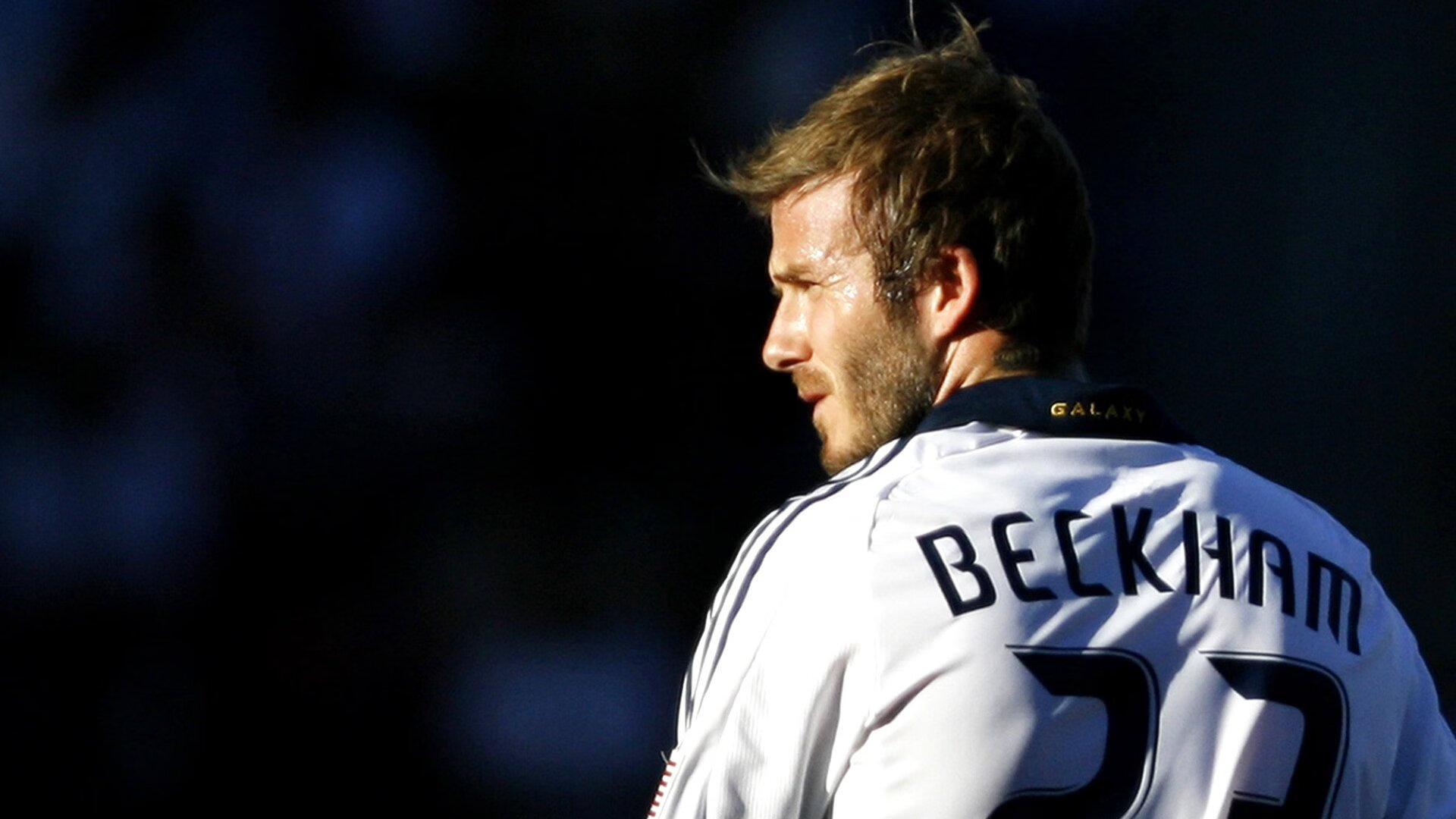 开云官网-一球渡海，绝杀笔触与惊世弧线